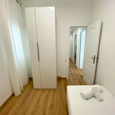 Апартаменты Amazing In Poblenou With 3 Bedrooms Барселона